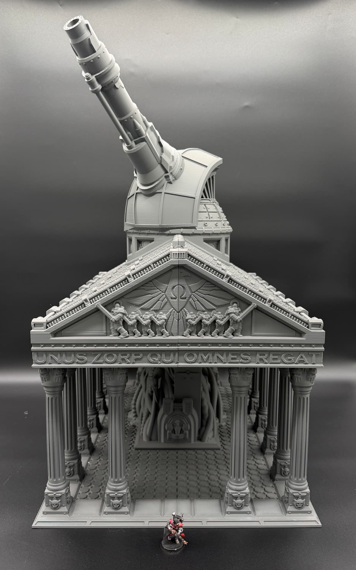 Battle Brothers 3D geprinte tempel met kanon op een tabletop battlefield